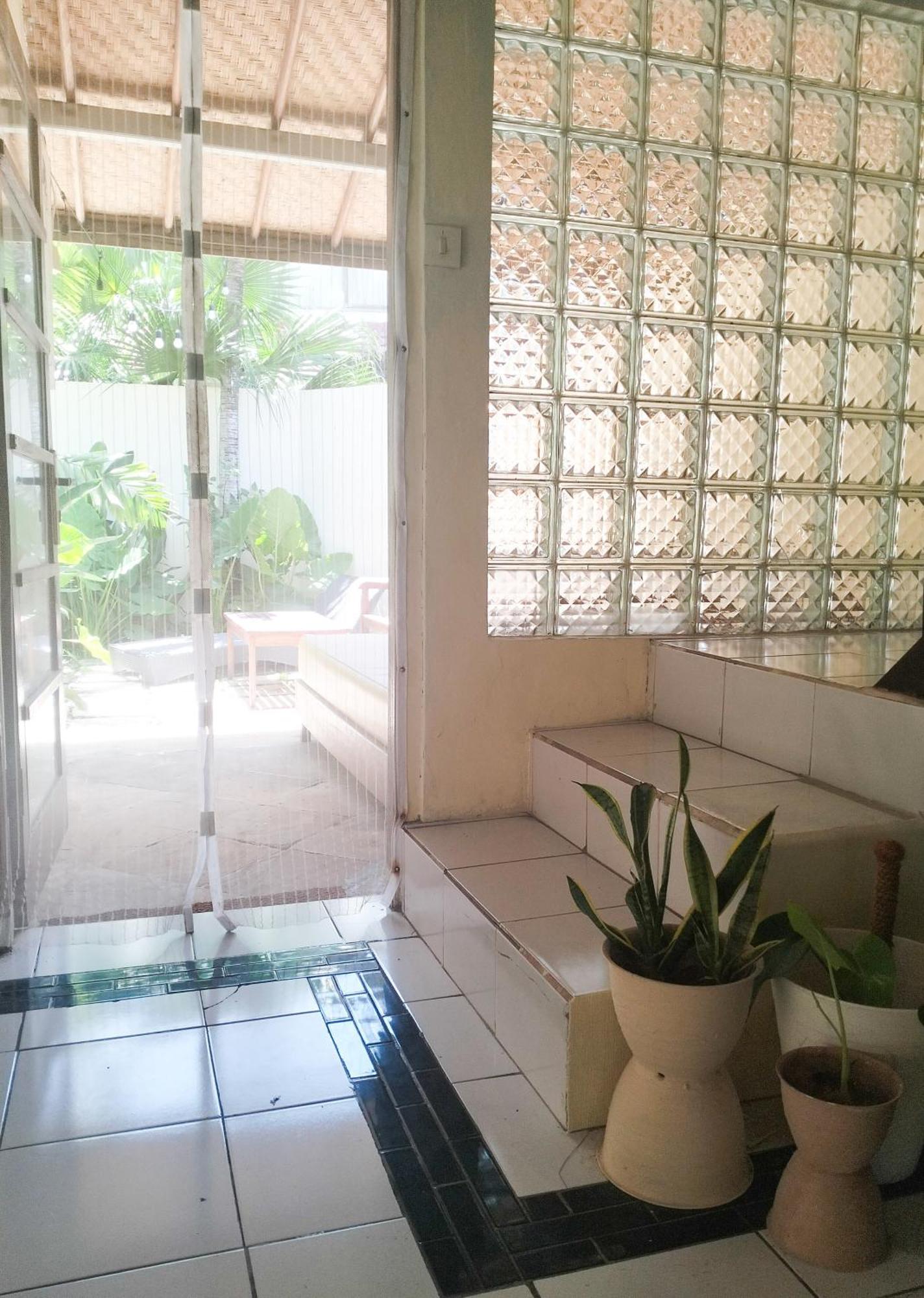 Villa Garden Getaway